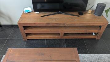Handgemaakte steigerhouten meubels – TV-meubel + Salontafel beschikbaar voor biedingen