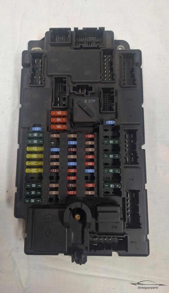 Zekeringkast Mini R56 1.6  51946G203 6135345690501 10681810, Auto-onderdelen, Elektronica en Kabels, Mini, Gebruikt, Ophalen of Verzenden