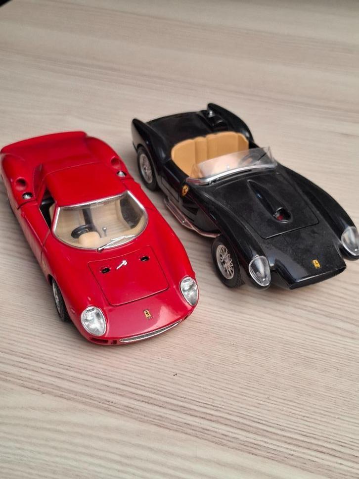 Ferrari 1/24, Hobby en Vrije tijd, Modelauto's | 1:24, Zo goed als nieuw, Auto, Overige merken, Ophalen of Verzenden