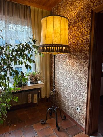 Antiek smeedijzeren vloerlamp, Maison & Meubles, Lampes | Lampadaires, Enlèvement, Comme neuf
