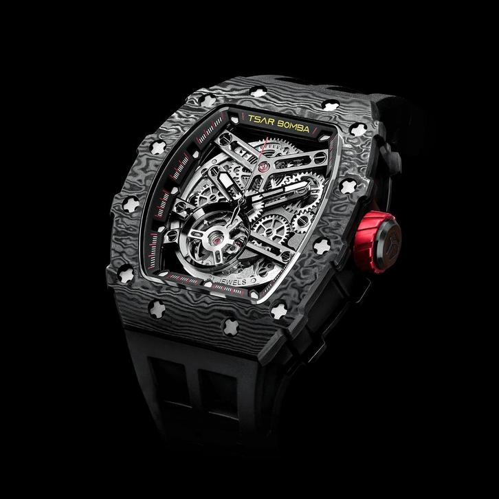 Tsar bomba neuve modèle carbone tonneau automatic TB8208CF, Bijoux, Sacs & Beauté, Montres | Hommes, Neuf, Montre-bracelet, Autres marques