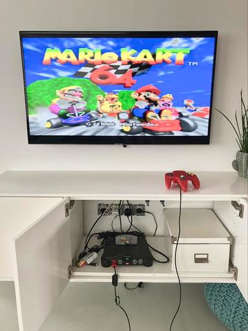 Nintendo 64 game Mario Kart