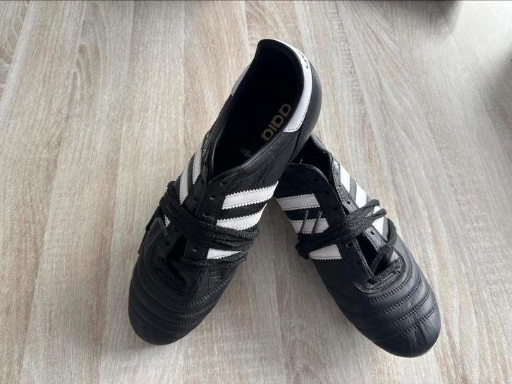 Adidas Copa Mundial, Sport en Fitness, Voetbal, Zo goed als nieuw, Schoenen, Ophalen