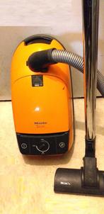 Miele stofzuigers 1500 Watt + 3 zakken, Elektronische apparatuur, Stofzuigers, Ophalen of Verzenden