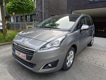 PEUGOET 5008 1.6 Hdi 2015  7 PLACES disponible aux enchères