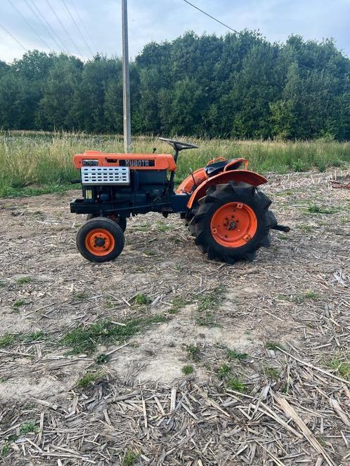 ***prachtige compacte kubota b7000 17pk minitractor***, Tuin en Terras, Zitmaaiers, Elektrische starter, Versnellingen, Ophalen