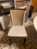 Stevige houten stoelen rug en zit in riet, Huis en Inrichting, Stoelen, Riet of Rotan, Vier, Gebruikt, Bruin