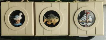 3 kleine kadertjes met zee tafereeltjes  beschikbaar voor biedingen