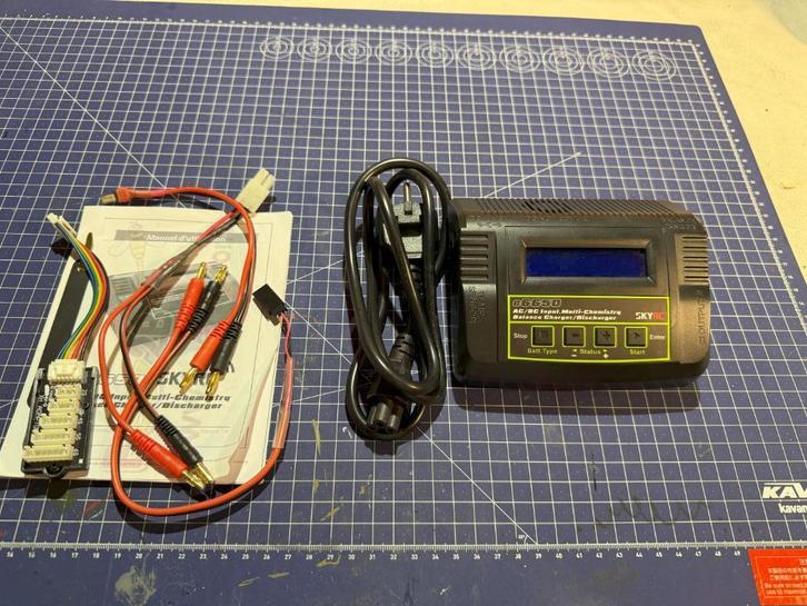 Chargeur IMAX SKYRC e6650 50W 12-220V, Hobby en Vrije tijd, Modelbouw | Radiografisch | Auto's, Zo goed als nieuw, Onderdeel, Overige schalen