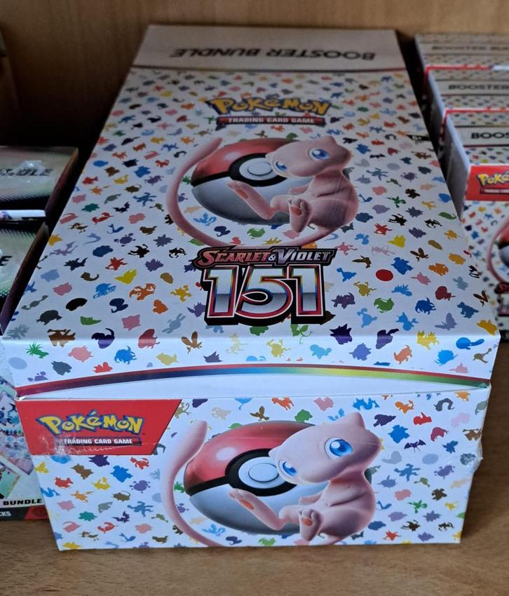 Sealed pokemon boxen, Hobby en Vrije tijd, Verzamelkaartspellen | Pokémon, Nieuw, Booster, Ophalen of Verzenden
