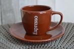 Mokkatasje en onderbordje bruin Expresso, Ophalen of Verzenden, Zo goed als nieuw, Porselein, Kop en/of schotel
