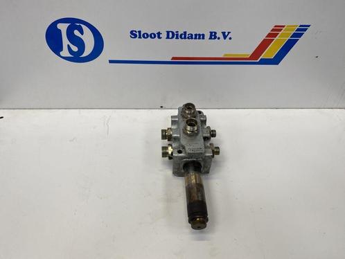 Neuson 3503 3703 schakelventiel Umschaltventil 6, Zakelijke goederen, Machines en Bouw | Onderdelen