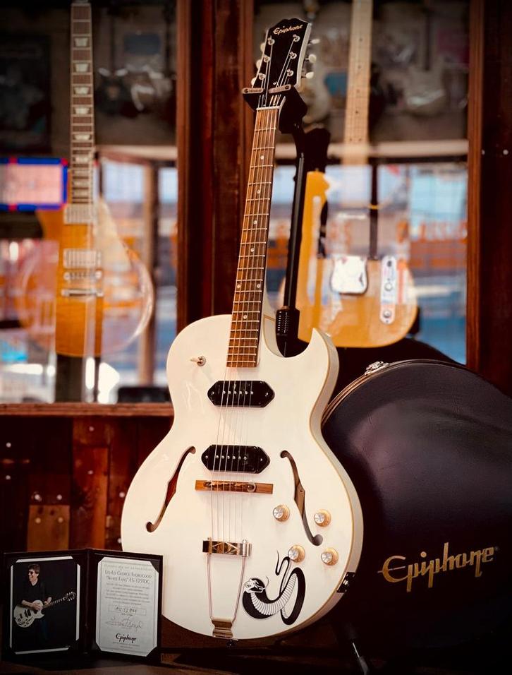 Nieuwe George thorogood white fang es 125tdc, Muziek en Instrumenten, Snaarinstrumenten | Gitaren | Elektrisch, Epiphone, Ophalen