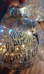4 grote kerstballen Disnet met gouden glitters, Diversen, Kerst, Gebruikt, Ophalen of Verzenden