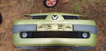 RENAULT MÉGANE VOORBUMPER BJ 2003 2005 beschikbaar voor biedingen