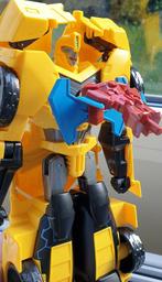 Transformer-auto 25cm, Verzamelen, Transformers, Ophalen, Zo goed als nieuw