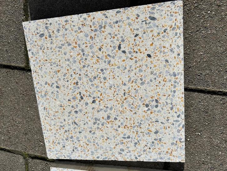 Terrazzo tegels, Doe-het-zelf en Bouw, Tegels, Zo goed als nieuw, Vloertegels, 20 tot 40 cm, 20 tot 40 cm, 10 m² of meer, Ophalen