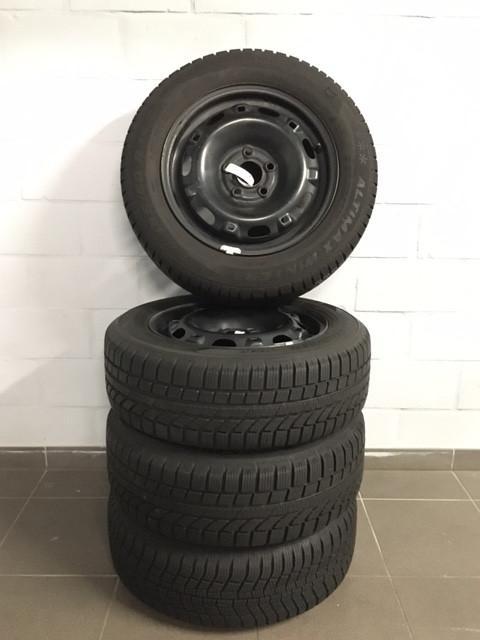 Winterbanden vw polo 185/16R14, Auto-onderdelen, Banden en Velgen, Banden en Velgen, Winterbanden, 14 inch, 185 mm, Personenwagen