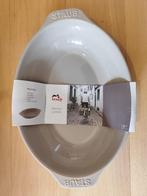 NIEUW Ovenschaal Staub - 1,6L, Ophalen of Verzenden, Nieuw, Overige materialen, Overige typen