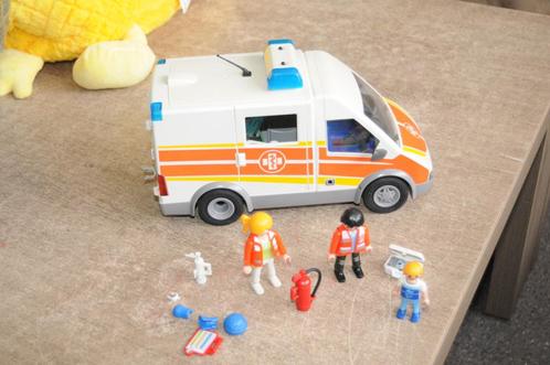 Ambulance Playmobil 6685 complète, Enfants & Bébés, Jouets | Playmobil, Utilisé, Ensemble complet, Enlèvement ou Envoi