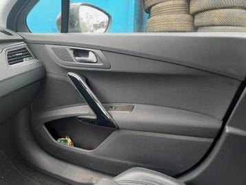 PORTIERBEKLEDING RECHTS VOOR Peugeot 508 (8D) beschikbaar voor biedingen