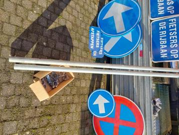 verkeersborden beschikbaar voor biedingen