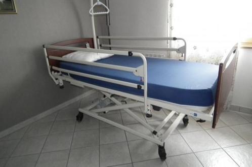 elektrisch medisch bed + medisch matras (levering mogelijk, Huis en Inrichting, Slaapkamer | Bedden, Ophalen of Verzenden