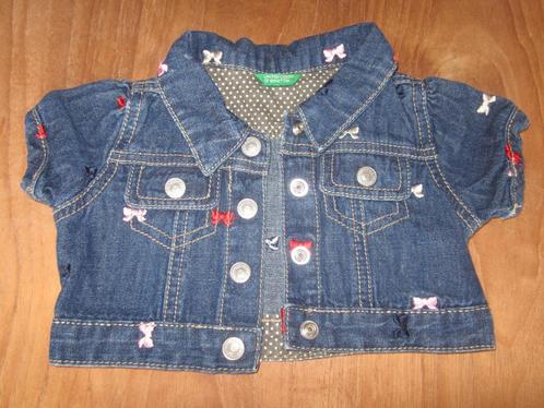 Jeansvestje Benetton - maat 68, Kinderen en Baby's, Babykleding | Maat 68, Zo goed als nieuw, Meisje, Jasje, Ophalen of Verzenden