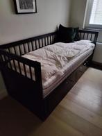 Uitschuifbaar IKEA bed, Ophalen, Zwart, Tweepersoons, Zo goed als nieuw