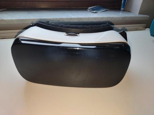 Gear vr Oculus Samsung, Consoles de jeu & Jeux vidéo, Virtual Reality, Comme neuf, Enlèvement ou Envoi