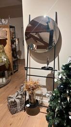 Wandrek met spiegel, Ophalen, Nieuw