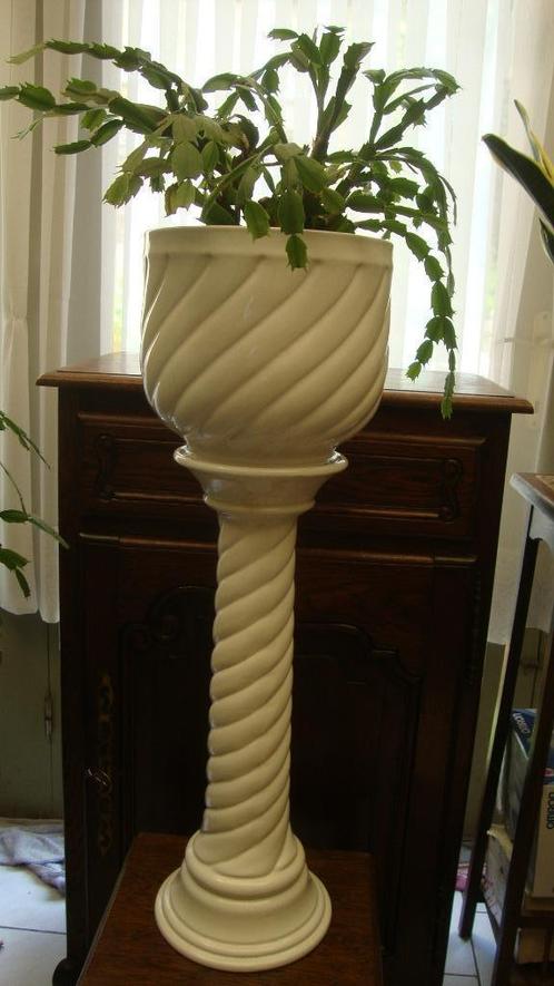 Belle colonne avec pot de fleur en bon état, Maison & Meubles, Accessoires pour la Maison | Colonnes & Piliers, Comme neuf, Enlèvement