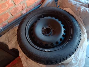 4 Pirelli winterbanden + velgen beschikbaar voor biedingen