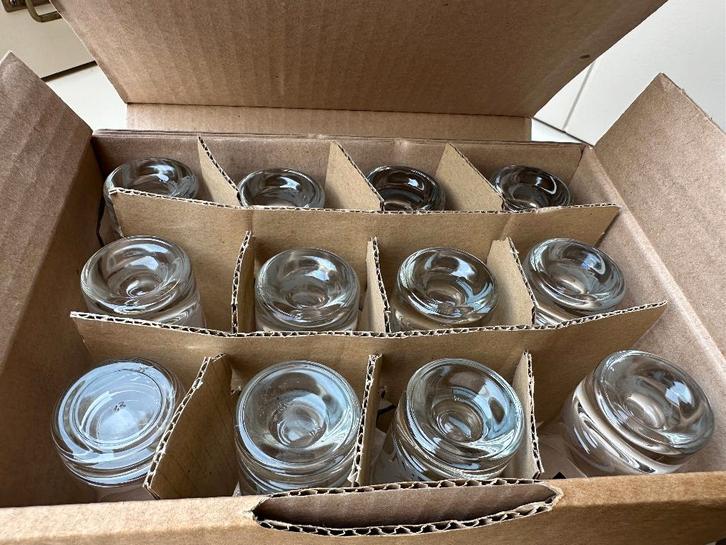 Shotglaasjes Eristoff (12 stuks) met logo – wodka, Collections, Verres & Petits Verres, Neuf, Enlèvement