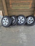 Winterbanden Duster, Auto-onderdelen, Banden en Velgen, Ophalen, 16 inch, Banden en Velgen, Winterbanden