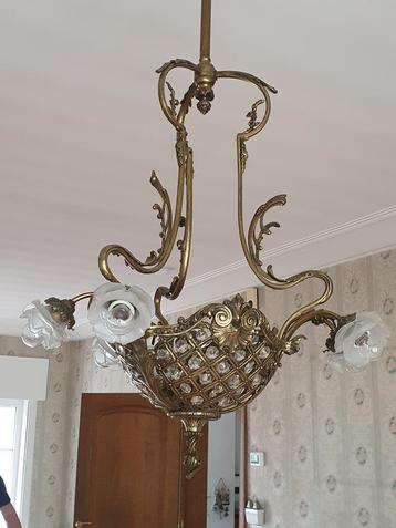 Antieke Luchter Nr 2 beschikbaar voor biedingen