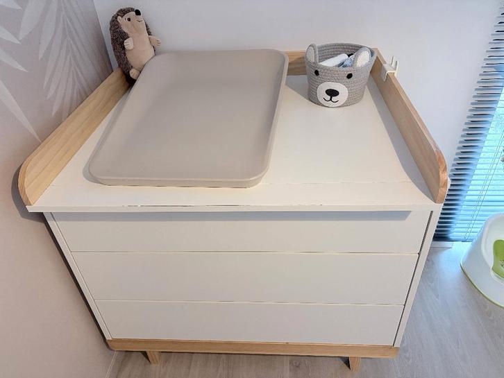 Commode pour bébé Leaf Agrandissement - accessoire inclus, Enfants & Bébés, Chambre d'enfant | Commodes & Armoires, Utilisé, Commode