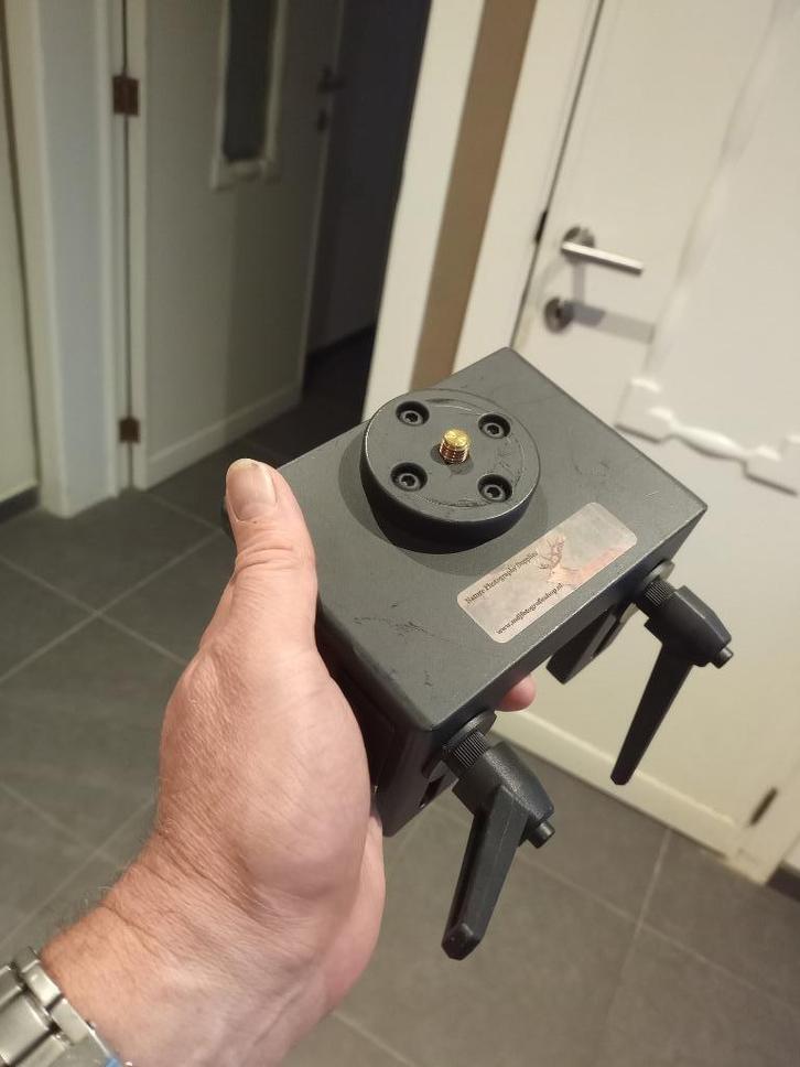 Tafelklem (vogelkijkhut), Audio, Tv en Foto, Fotografie | Statieven en Balhoofden, Zo goed als nieuw, Overige typen, Minder dan 150 cm