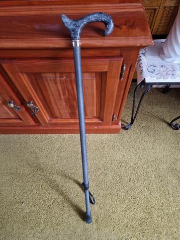 wandelstok beschikbaar voor biedingen