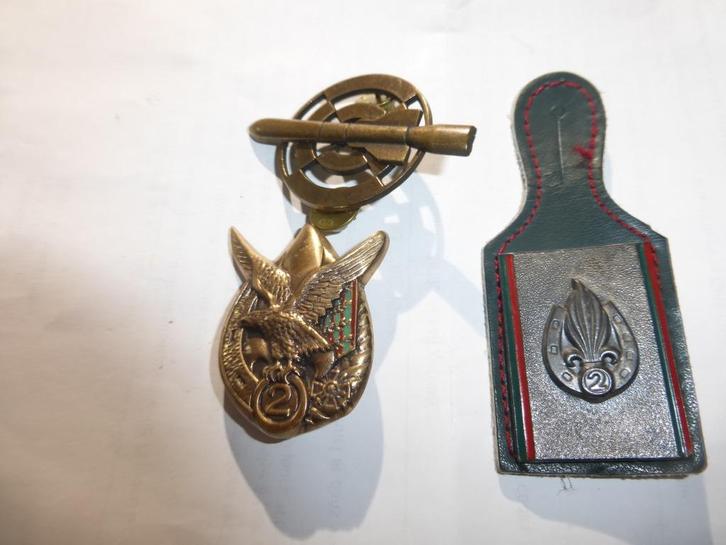 militaire insignes 2e REI Vreemdelingenlegioen, Verzamelen, Militaria | Algemeen, Landmacht, Embleem of Badge, Verzenden