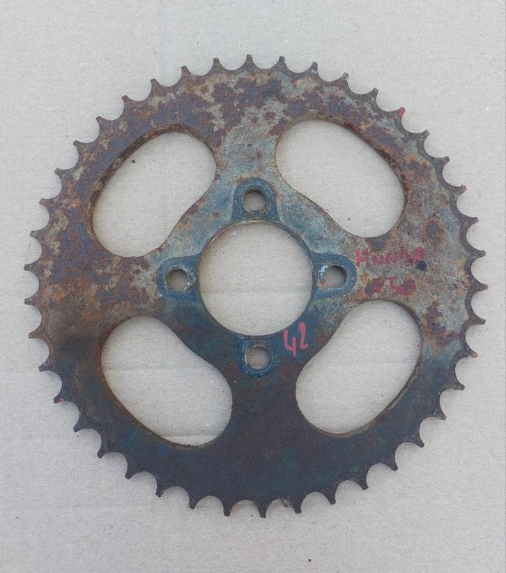 Crown Honda C50/C70/C90 42 tanden, Motoren, Onderdelen | Honda, Gebruikt, Ophalen of Verzenden