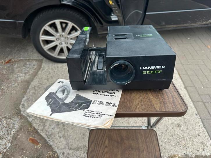 Diaprojector, scherm en tafel, Audio, Tv en Foto, Diaprojectoren, Gebruikt, Ophalen