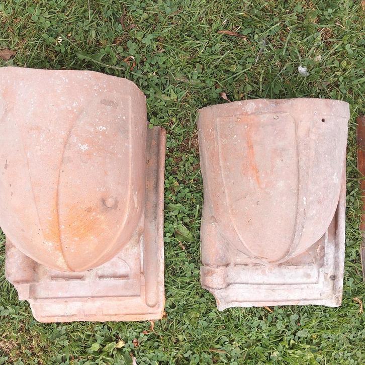 Oude duiven-, doorvoor- of verluchtingspannen. Prijs/ stuk, Doe-het-zelf en Bouw, Dakpannen en Dakbedekking, Ophalen