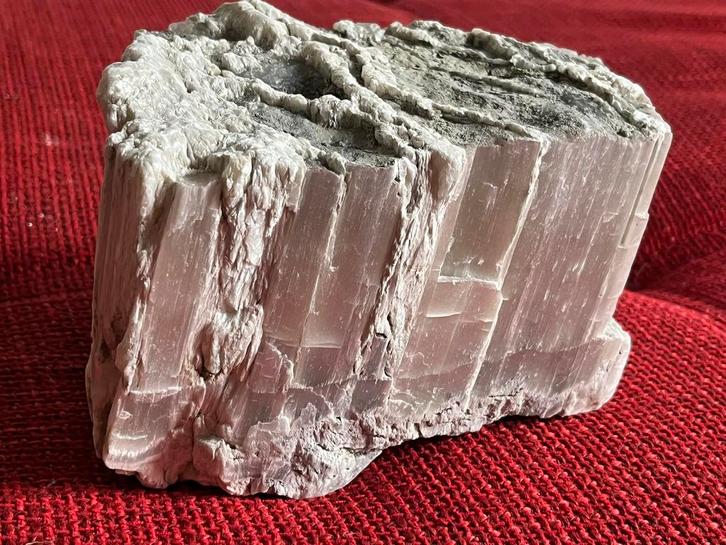Grote ruwe Seleniet 1,8kg, Verzamelen, Mineralen en Fossielen, Mineraal, Ophalen of Verzenden