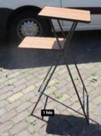 Jolie table de projection rétro avec 2 plateaux, Maison et Meubles, Enlèvement ou Envoi