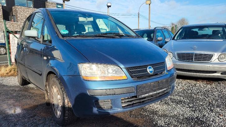 fiat idea 1.4i AIRCO TREKHAAK 2004 !! VOOR ONDERDELEN !!!, Auto's, Fiat, Bedrijf, Te koop, Idea, ABS, Airbags, Airconditioning