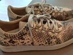 Cruyff met slangen motief er beige wit veters, Kleding | Dames, Ophalen of Verzenden, Gedragen, Wit