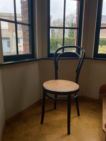 Thonet stoel  beschikbaar voor biedingen