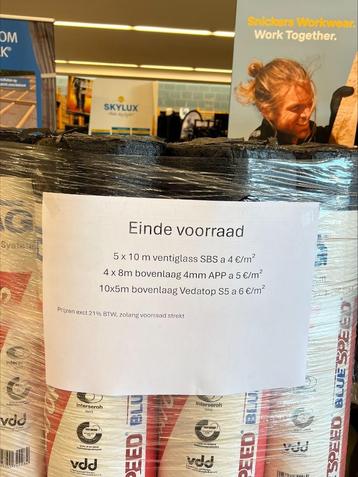 4 rollen bovenlaag 4mm APP 8m²/rol te koop aan €5/m² beschikbaar voor biedingen