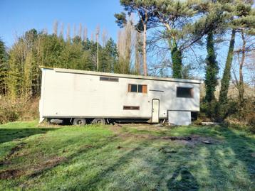 Oplegger (trailer) ingericht als ruim Tiny House op wielen beschikbaar voor biedingen